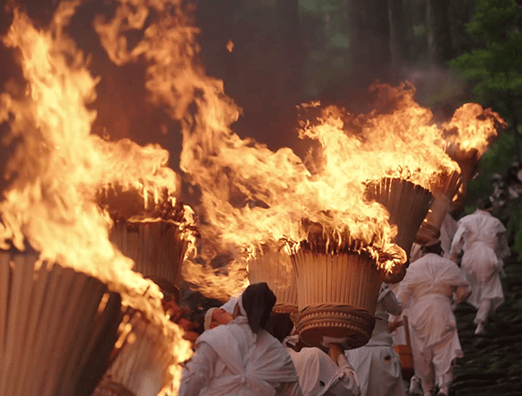那智の扇祭り（那智の火祭）の写真